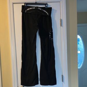 Le Donne Black Cotton Stretch Design Print Fold Over Logo Gym/Yoga Pants